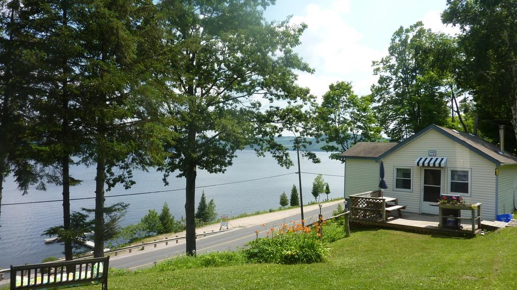 Silver Springs Cottage Resort Harcourt Exterior foto